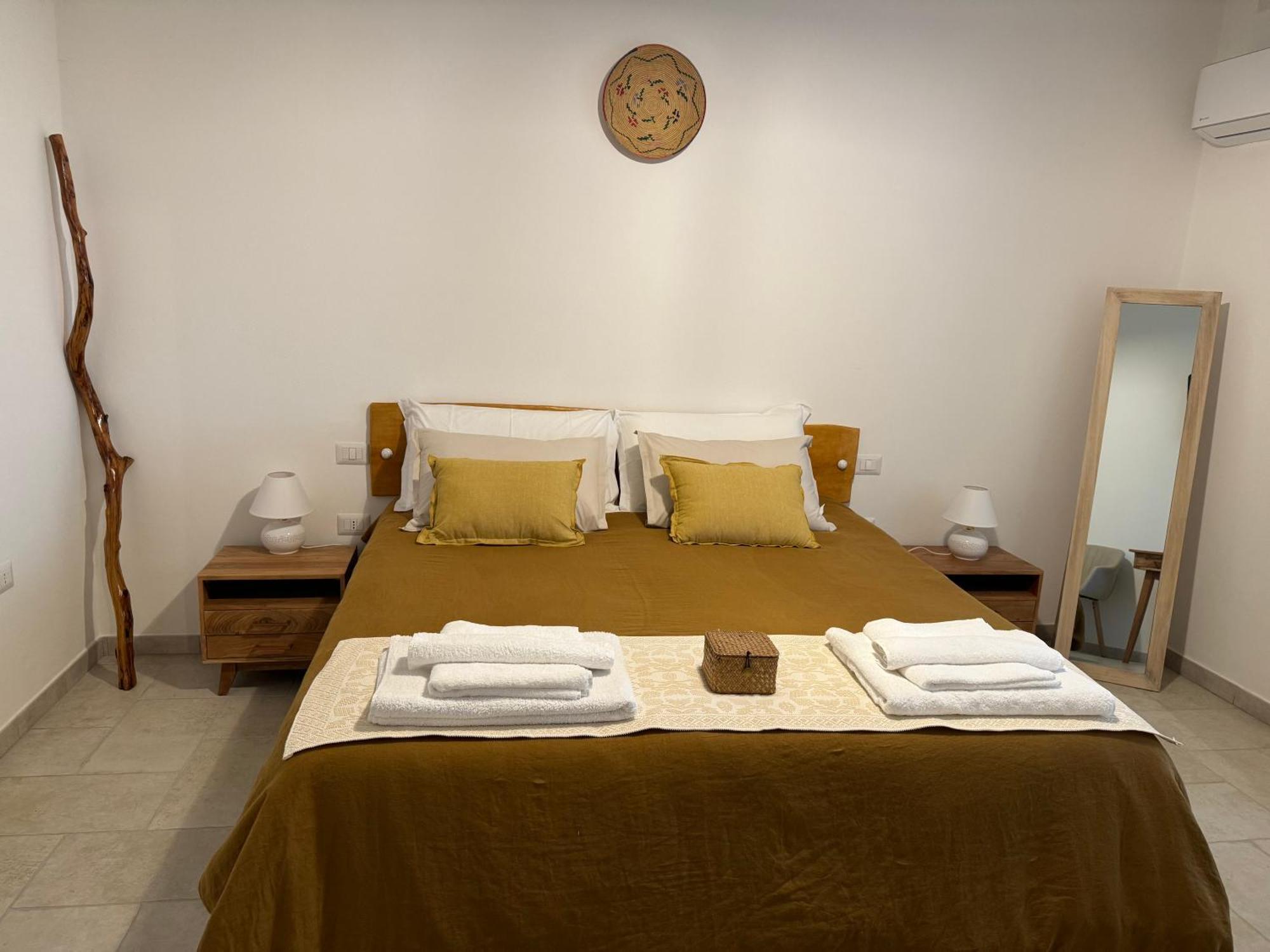 Domus La Roccia Hotel Pozzomaggiore Ngoại thất bức ảnh
