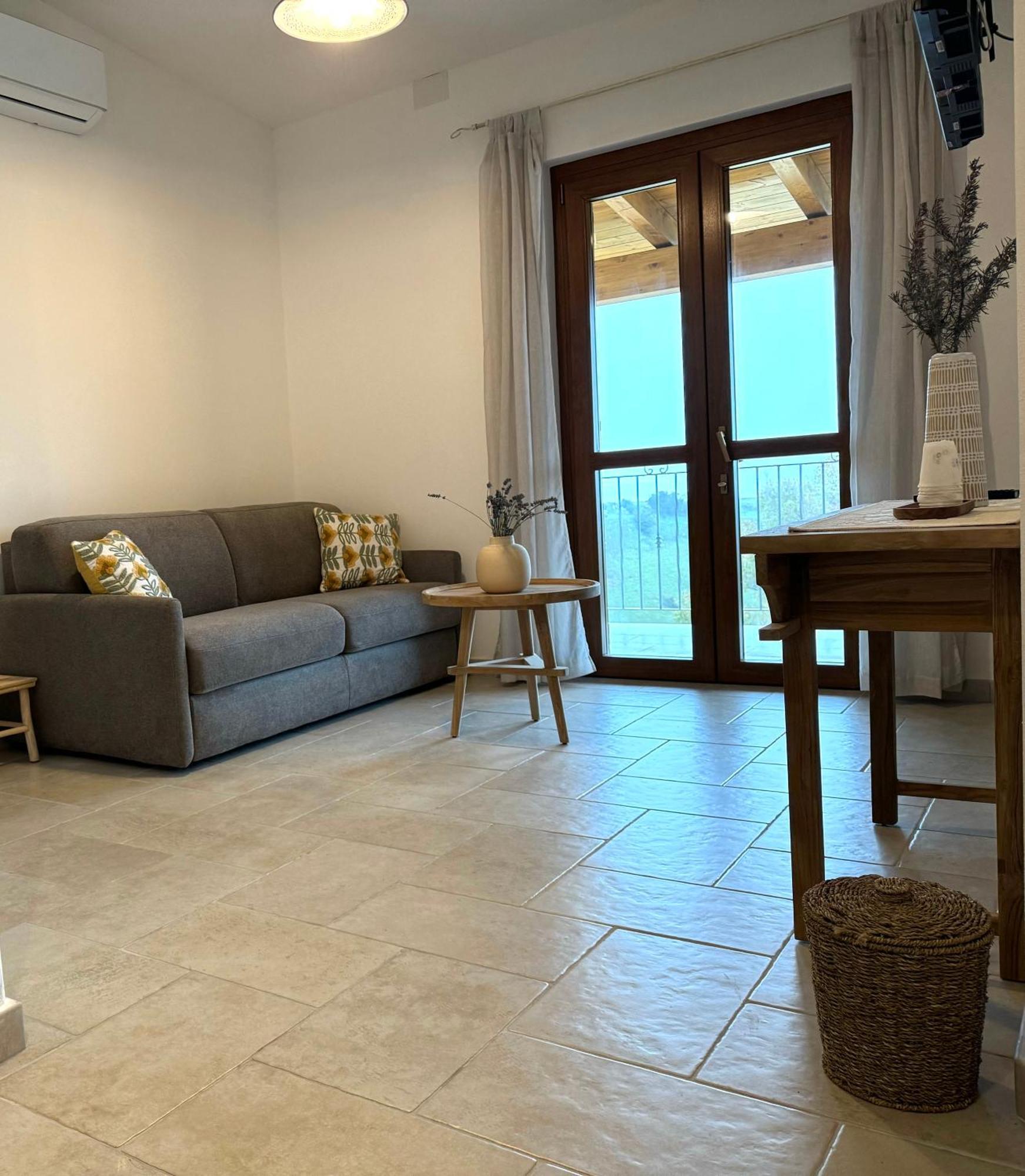 Domus La Roccia Hotel Pozzomaggiore Ngoại thất bức ảnh