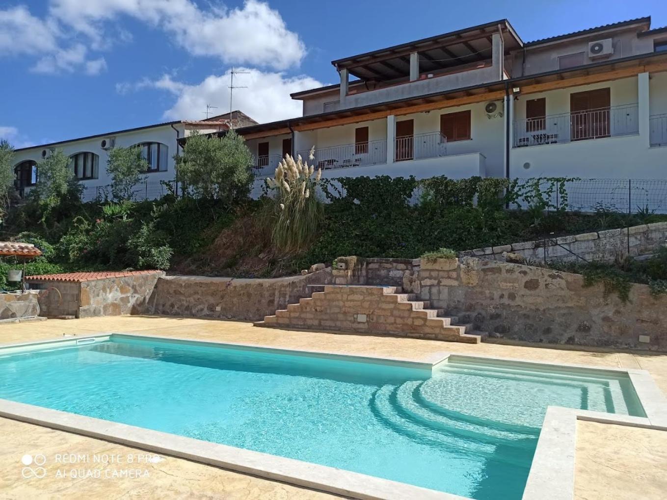 Domus La Roccia Hotel Pozzomaggiore Ngoại thất bức ảnh